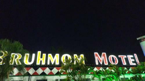 Hotel Bruhmom Motel