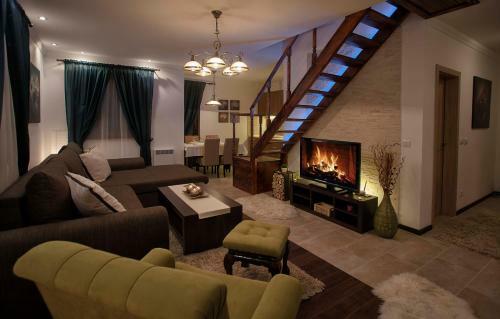 B&d Unique Duplex Apartment With Private Spa Bath