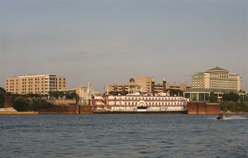 Hotel Tropicana Evansville