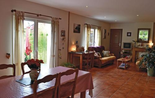 Holiday Home Gite de La Lombardie