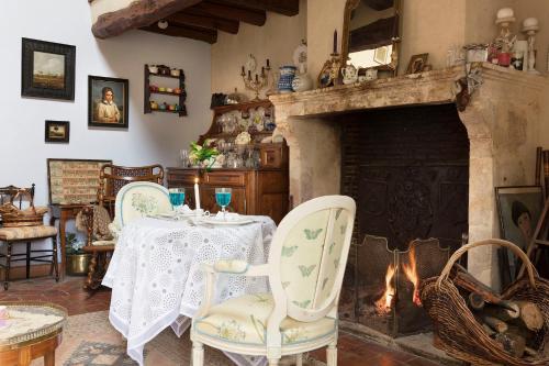 Bed & Breakfast Maison D'hotes � L'ombre Bleue
