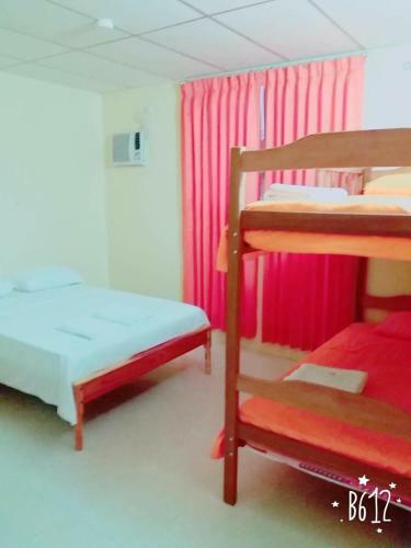 Hostal Montecarlos