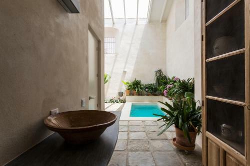 Eva Recommends Sanl�car Pool & Garden