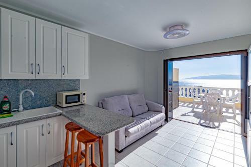 Los Gigantes Cliffs Apartment