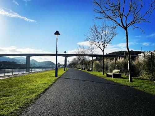 Apartamento Gran Bilbao XI With Parking By Aston Rentals