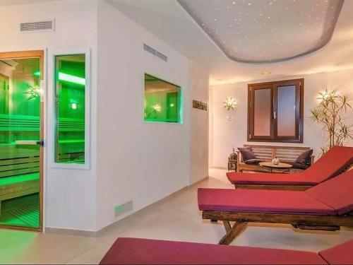 Beautiful Apartment In Tarifa With Shared Sauna
