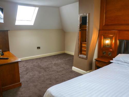Posada Crown & Anchor Inn