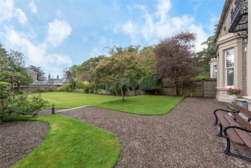 Milton Bank Garden Apartment