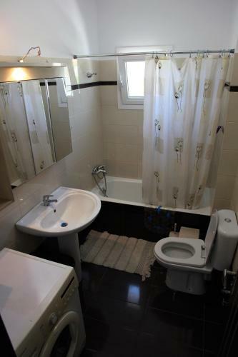 Mandi's Apartments
