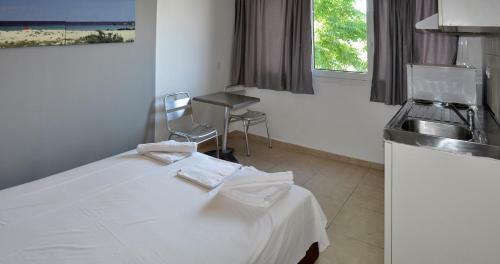 Apartamento Coralli Beach Studios-apartments