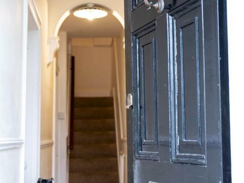 Pass The Keys Superb Central Townhouse In Historic Buckfastleigh