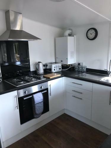 Daffodil Lodge