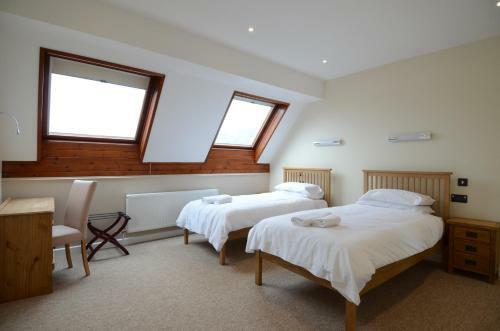 Hotel Neuadd Henllan Lodge