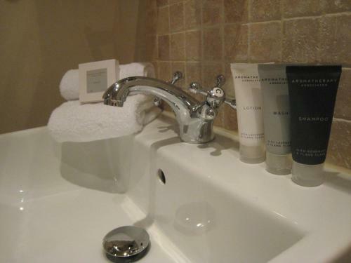 Bed & Breakfast Oak Tree Lodge & Holiday Parking