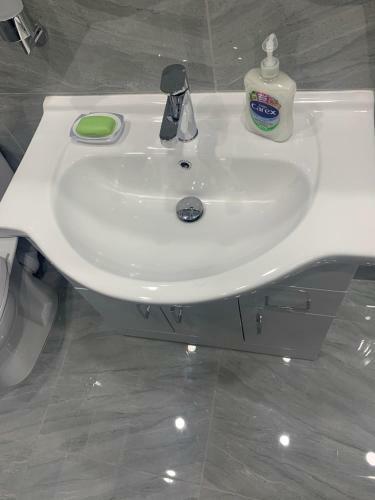 Apartamento Travis House Three Luxury Modern Living Free Wifi