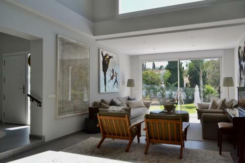Casa Delfin- Beautiful Villa With Incredible Pool!
