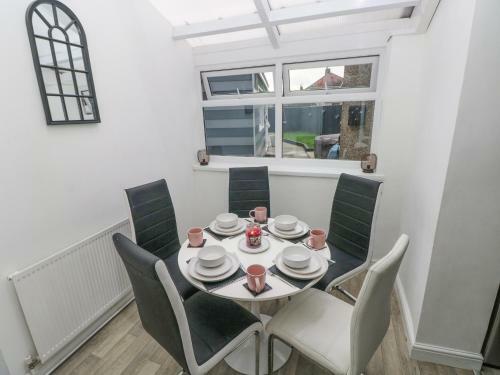 25 Glanmor Terrace