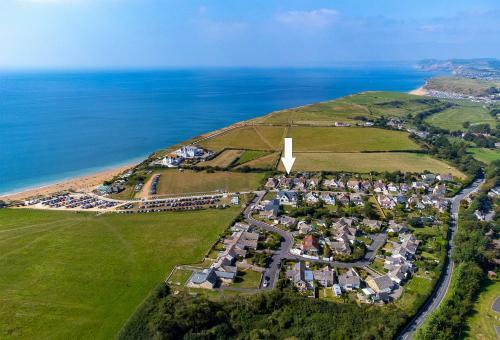 Lovely Sea View Detached House By Hive Beach