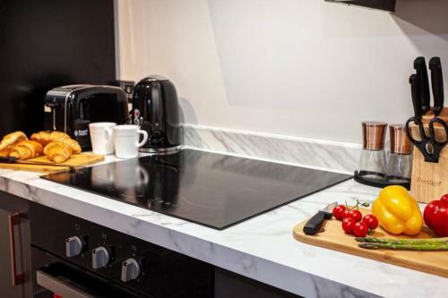 Fabulous Newly Refurbished Apartment - Great Links