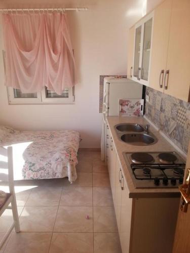 Apartments By The Sea Bilo, Primosten - 4208