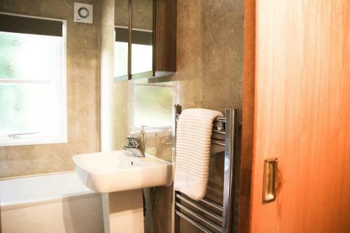 Hotel Herons Lake Retreat Lodges