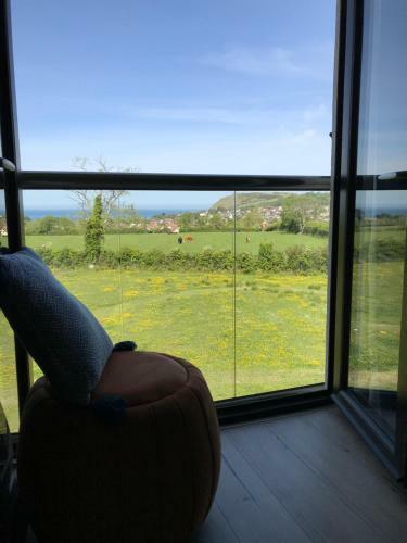 Meadow View Apartment