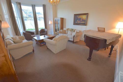 Beach House - Carrick Castle