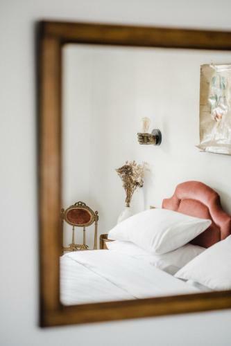 Hotel The Crooked Swan