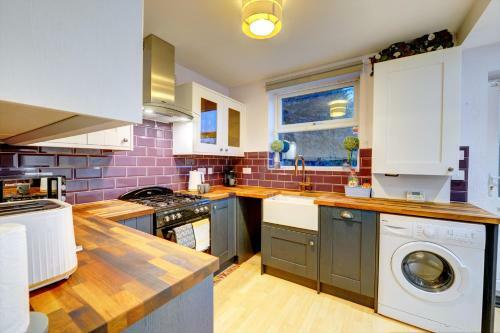 Tomson Terrace