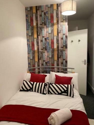 Spacious Four Bedroom Home 3 Bathrooms - Coventry