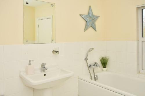 4br With 4 Bathroom Home!self Catered!long Stay
