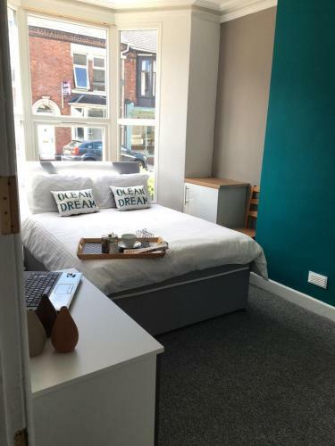 Hostal Townhouse @ 97 Edleston Road Crewe