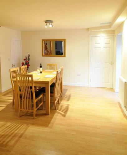 Dufftown Square Apartment