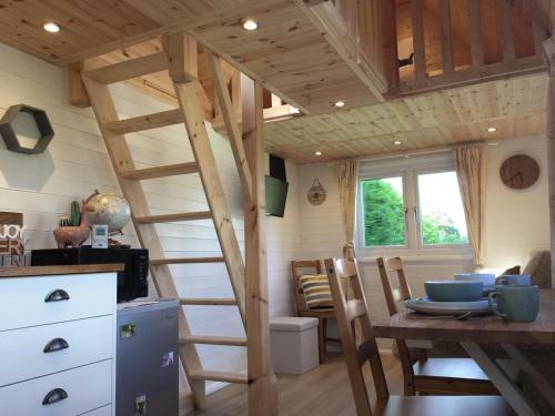 Unique Countryside Tiny Home For Four