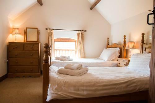 Lodge Barns