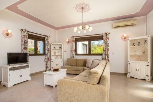 Thymoura Villa