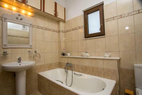 Thymoura Villa