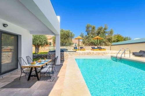 Lambis Villas