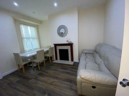 Hostal Premium Guest Rooms