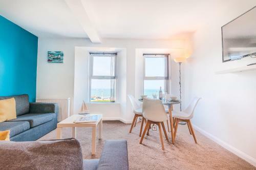 Five Way Apartments