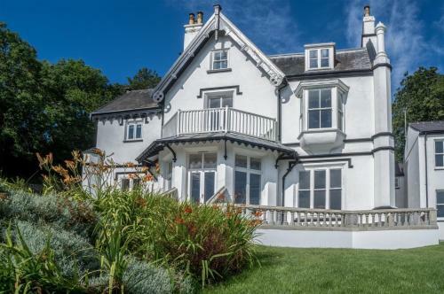 Penally Manor - Luxurious Manor House - Tenby