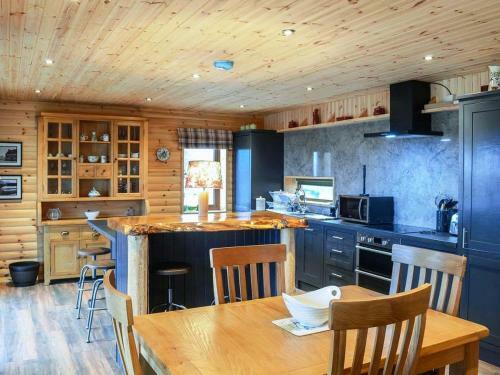 Red Kite & Osprey Lodges