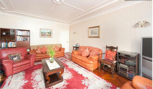 Hostal Saint Gabriel's Road Guesthouse