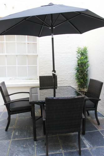 Paddington Patio Apartment