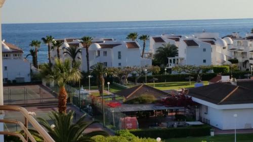 Singular Apartments Laguna Beach