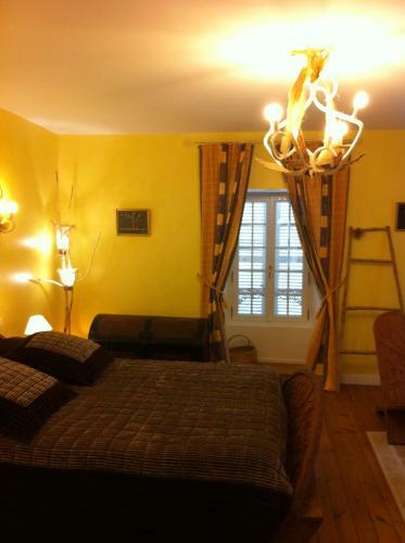 Bed & Breakfast Logis De Guitres - Chambres D'hotes