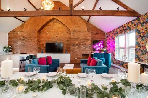 Innvigour Bespoke House