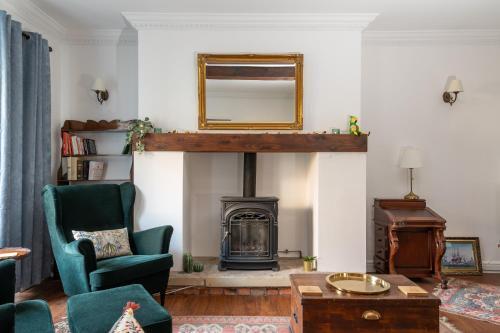 Pass The Keys 3 Bed 2 Bath Barn Conversion With Free Parking