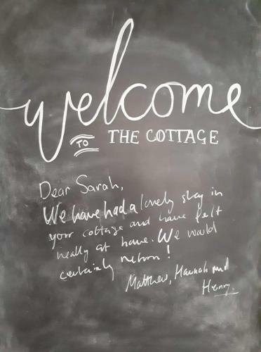 Charming Country Cottage In Glorious Devon