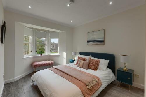 Stunning 3 Bedroom Apartment By Gleneagles